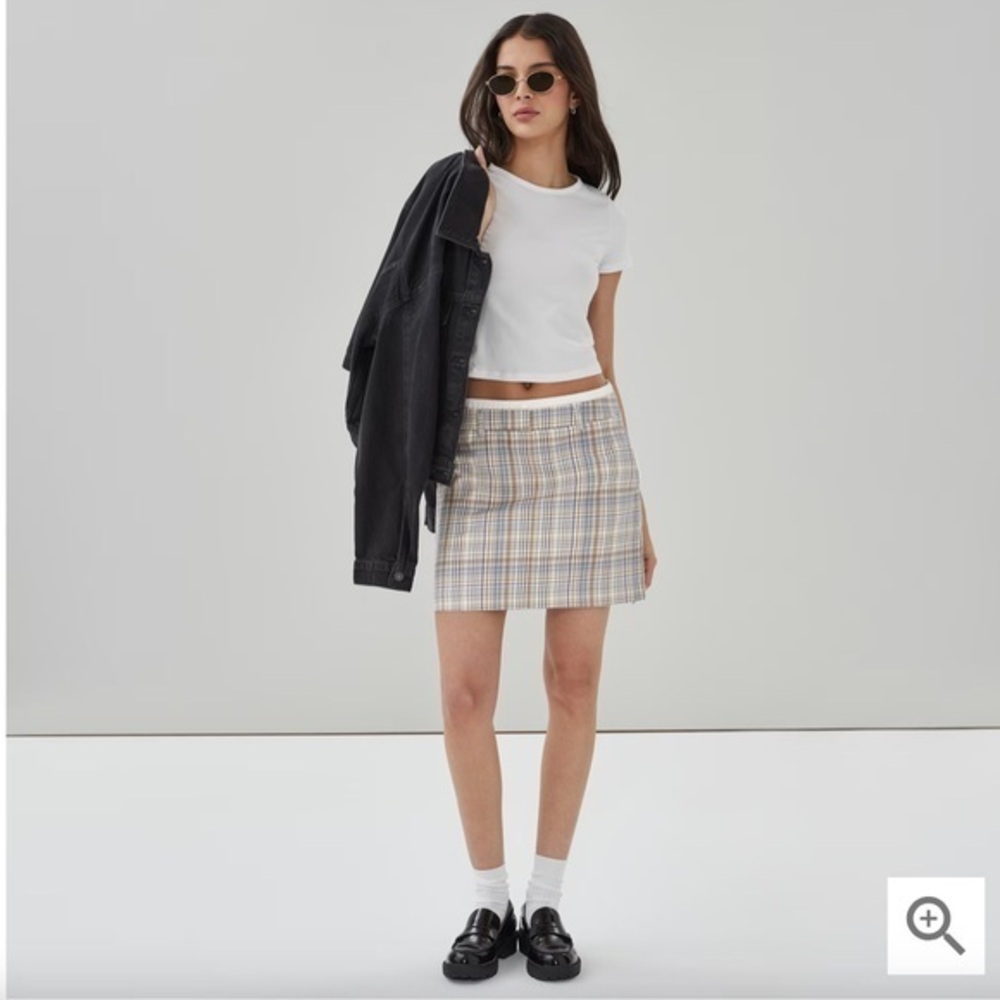Urban Outfitters Preppy Plaid Mini skirt Creme Orange Size Medium